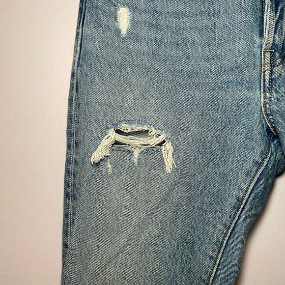 Levi's Premium 501 Light Wash Button Fly Distressed Jeans Women's size 25 - Picture 6 of 15